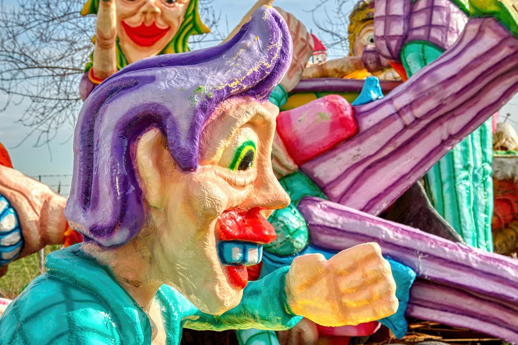 carnival graveyard carnaval hdr urbex carnavalsoptocht corso trash verlaten abandoned lost places